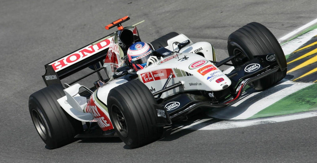 2005 BAR Honda F1 car on the track