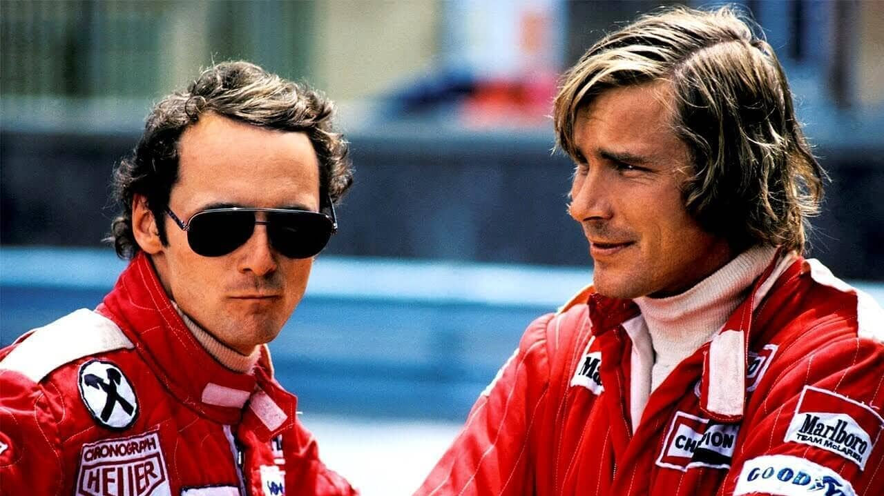 Niki Lauda and James Hunt in race suits