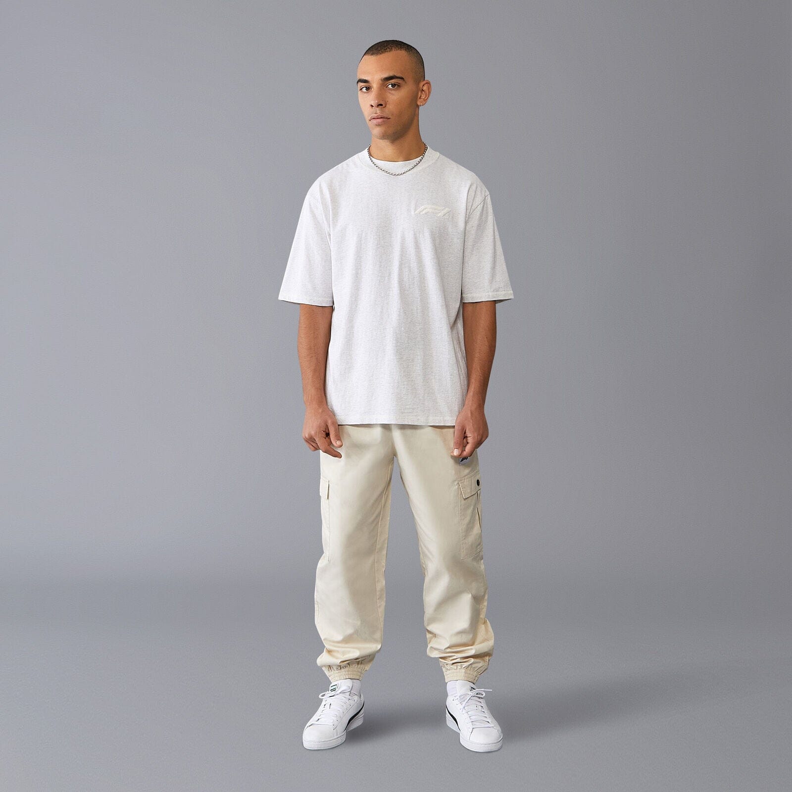 Formula 1 Tech Relaxed Fit Boucle T-Shirt - Grey/White T-shirts Formula 1