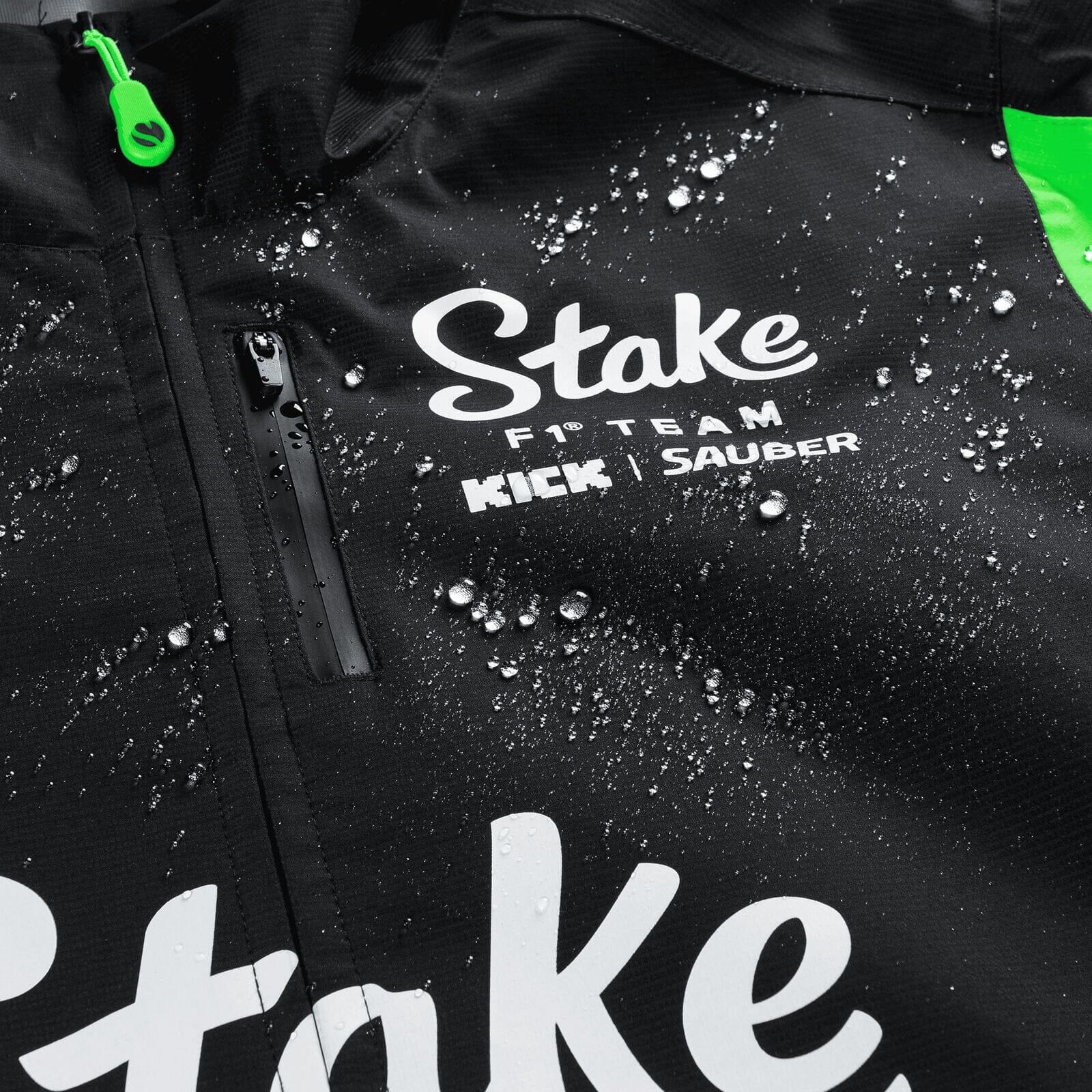 Stake F1 Kick Sauber 2025 Team Rain Jacket - Black Sweatshirt Stake F1 Kick Sauber