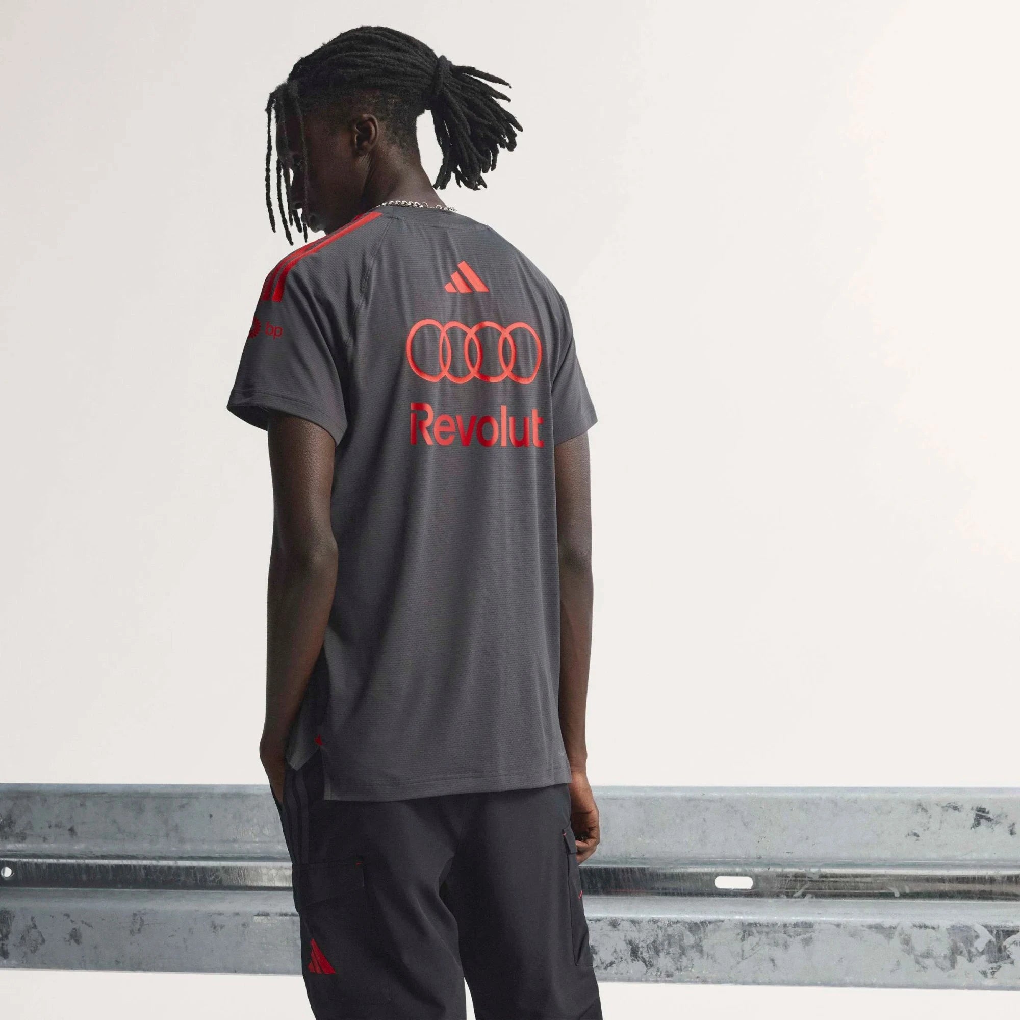 Audi Formula One Men's 2026 Team Mechanics T-Shirt - Gray T-shirts Audi F1