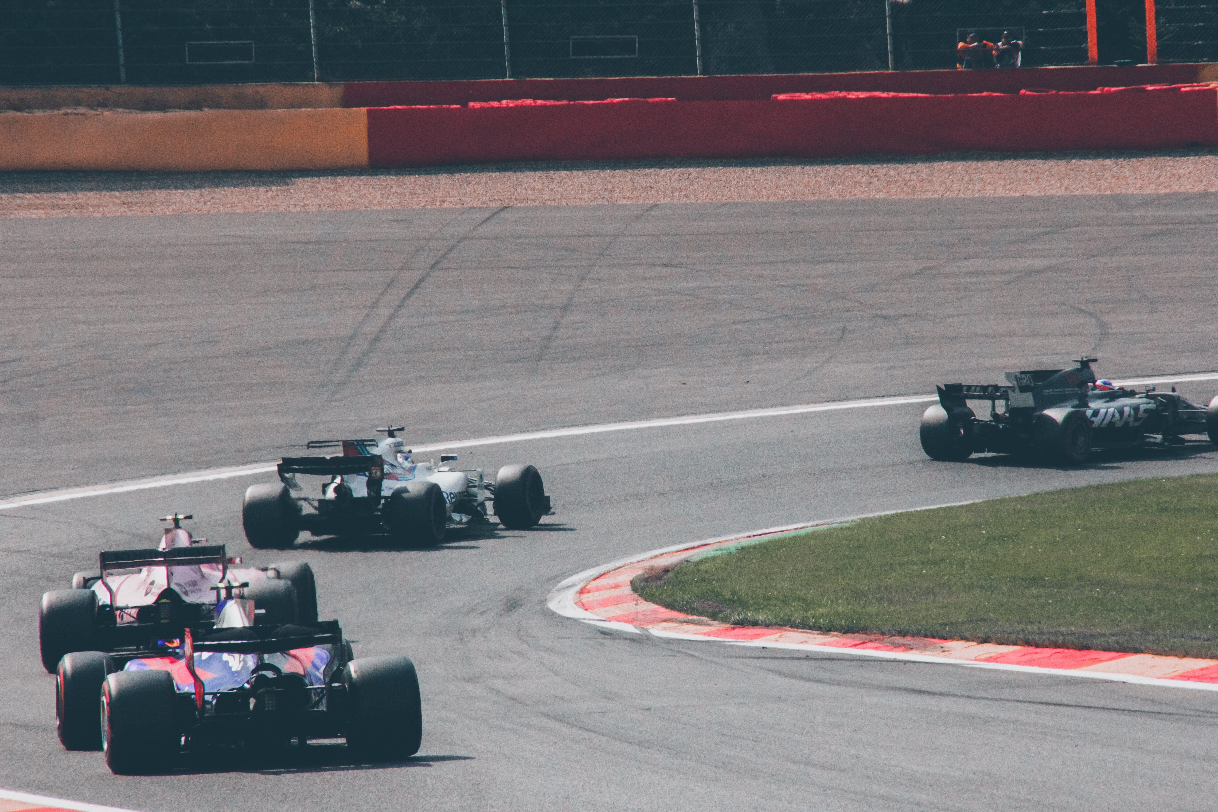Why Is The F1 Average Speed Faster For Some Cars?