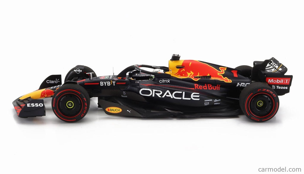 Red Bull Racing F1 Max Verstappen RB18 Hungary GP 1:18 Model Car - Minichamps Model Cars Red Bull Racing 