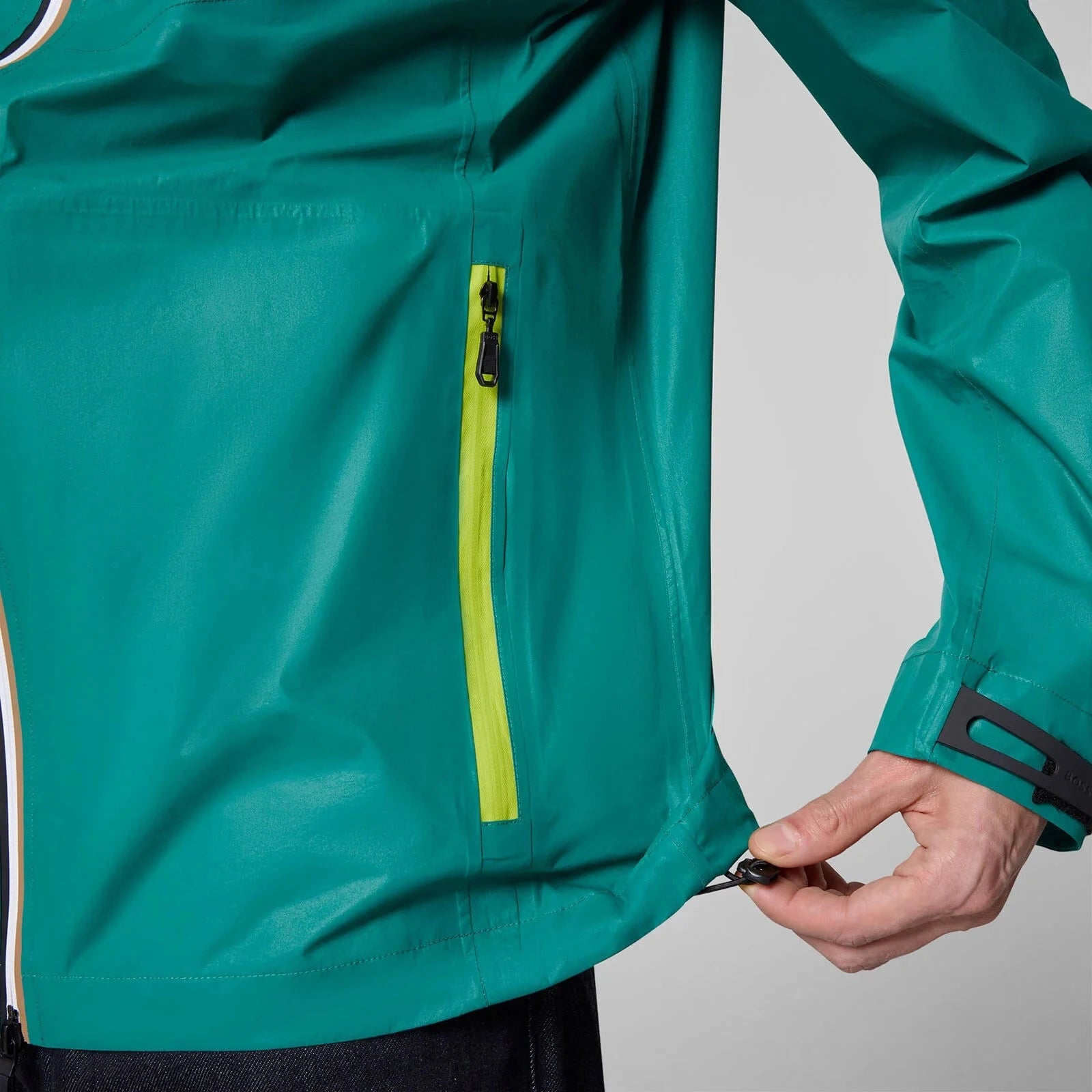 Aston Martin F1 2025 Team Rain Jacket - Green – CMC Motorsports®