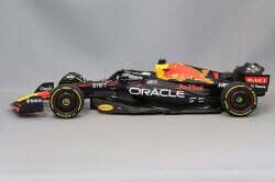 Red Bull Racing F1 Max Verstappen RB18 Italian GP 1:18 Model Car - Minichamps Model Cars Red Bull Racing 