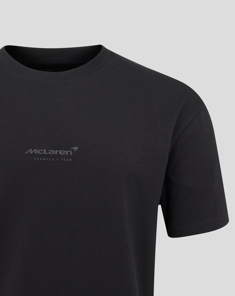 McLaren F1 Night Race Graphic T-Shirt - Phantom/Evening Primrose T-shirts McLaren-Castore 