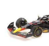 Red Bull Racing F1 Sergio Perez RB18 Singapore GP 1:18 Model Car - Minichamps Model Cars Red Bull Racing 