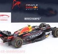 Red Bull Racing F1 Sergio Perez RB18 Singapore GP 1:18 Model Car - Minichamps Model Cars Red Bull Racing 