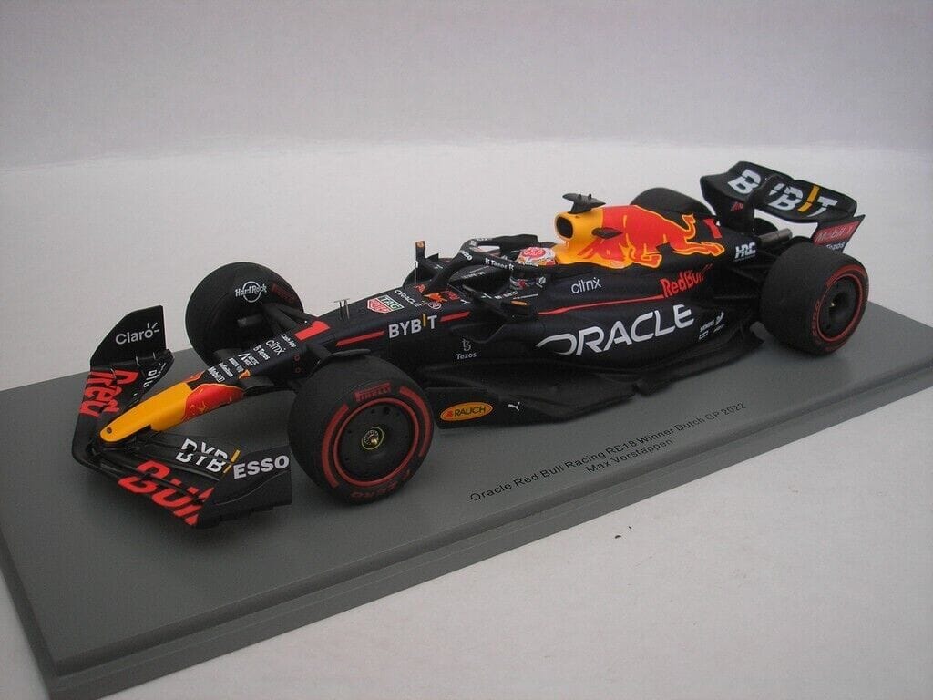 Red Bull Racing F1 Max Verstappen RB18 Dutch GP 1:18 Model Car - Minichamps Model Cars Red Bull Racing 