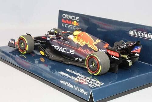 Red Bull Racing F1 Max Verstappen RB18 Azerbaijan GP 1:43 Model Car - Minichamps Model Cars Red Bull Racing 