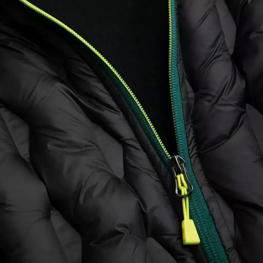 Aston Martin Cognizant F1 Lifestyle Hybrid Jacket Jackets Black