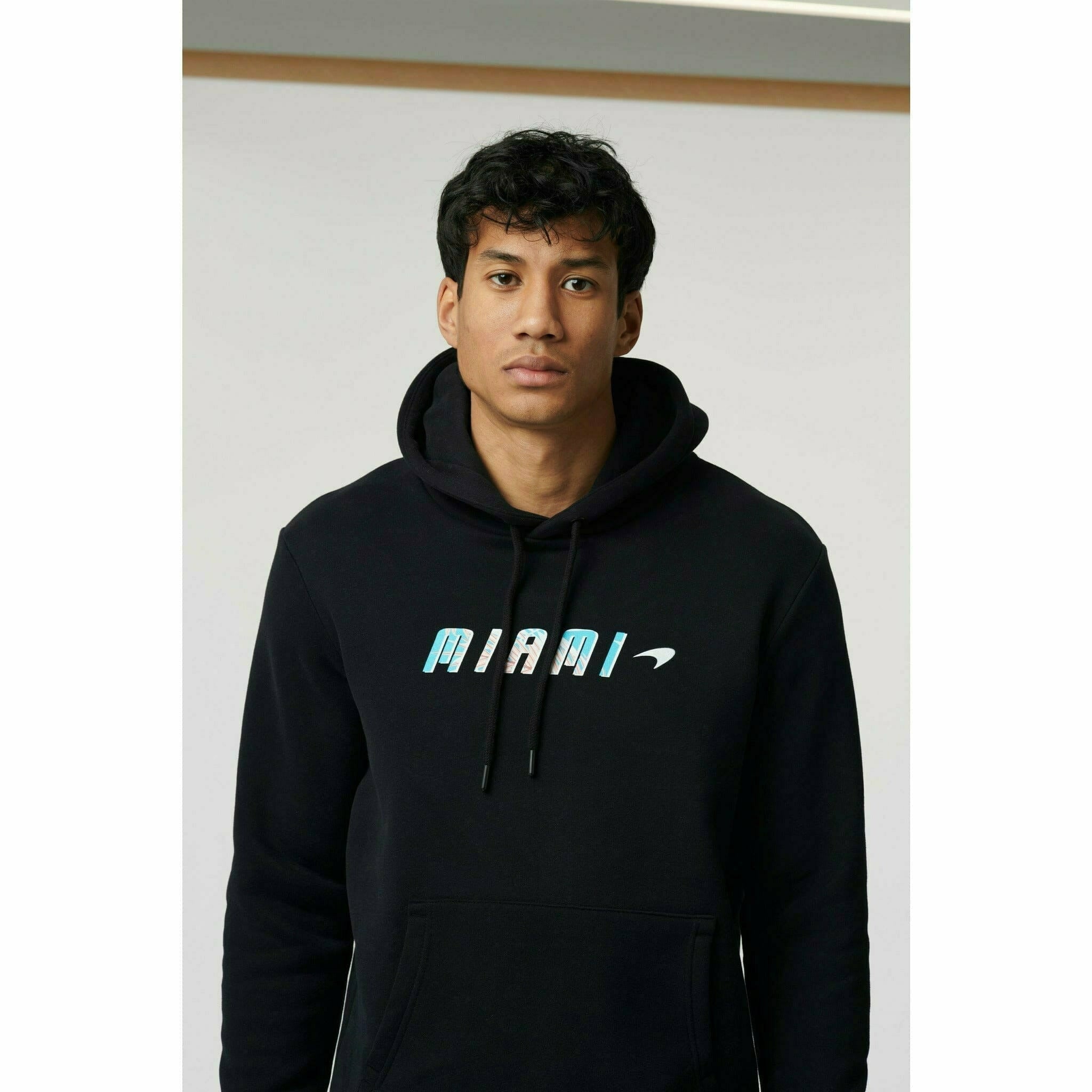 McLaren F1 Men's Miami Palm Graphic Hoodie -Black/Aqua Sky/Crystal Rose Hoodies Black